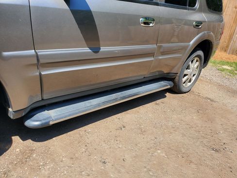 Used 2006 Buick Rainier CXL RWD image 11