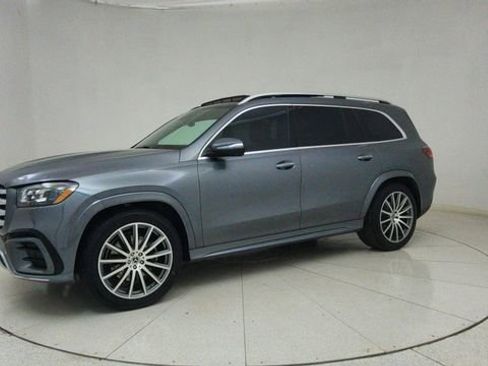 Used 2025 Mercedes-Benz GLS 450 4MATIC image 76