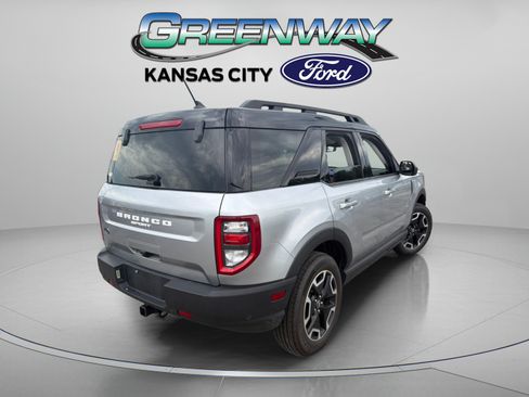 Used 2023 Ford Bronco Sport Outer Banks AWD/4WD image 8