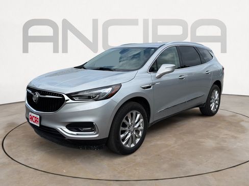 Used 2021 Buick Enclave Essence w/ Sound and Sites Package FWD image 5