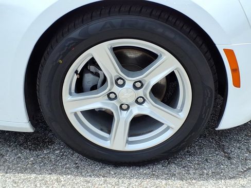 Used 2023 Chevrolet Camaro LT RWD image 9