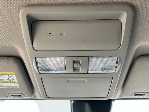 Used 2022 Nissan Frontier SV image 17