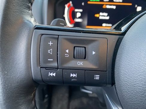 Used 2023 Nissan Rogue Platinum w/ Platinum Premium Package image 21