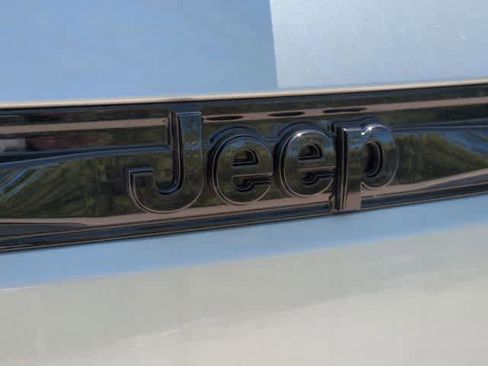New 2026 Jeep Grand Cherokee Altitude AWD/4WD image 12