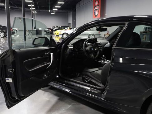 Used 2016 BMW M235i Coupe RWD image 9