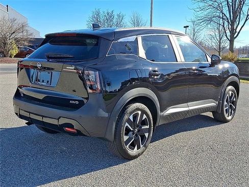 New 2026 Nissan Kicks SV w/ SV Premium Package AWD/4WD image 28