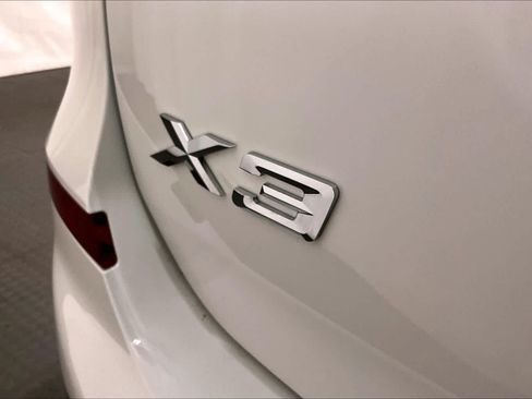 Used 2019 BMW X3 xDrive30i w/ Driving Assistance Package AWD/4WD image 9