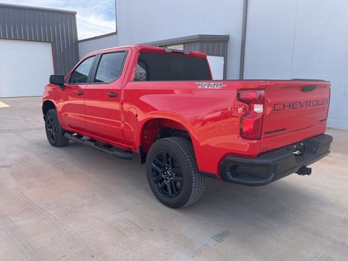 Used 2025 Chevrolet Silverado 1500 Custom Trail Boss w/ Turbomax Blackout Package image 7