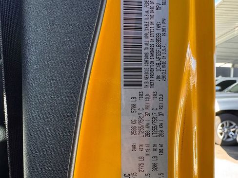 Used 2015 Jeep Wrangler Unlimited Rubicon w/ Connectivity Group image 34