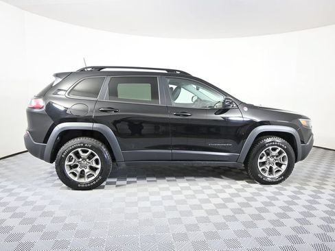 Used 2022 Jeep Cherokee Trailhawk w/ Comfort/Convenience Group AWD/4WD image 7