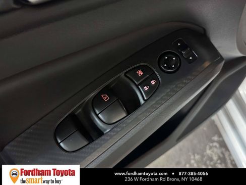 Used 2025 Nissan Altima 2.5 SV FWD image 15