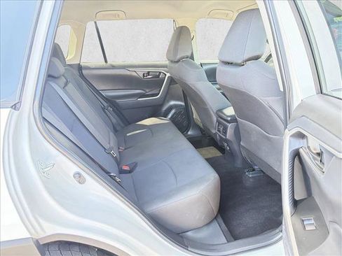 Used 2024 Toyota RAV4 LE AWD/4WD image 14