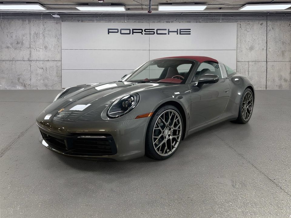 Certified 2024 Porsche 911 Targa 4 AWD/4WD image 1