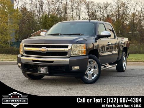 Used 2011 Chevrolet Silverado 1500 LT w/ Texas Edition image 1