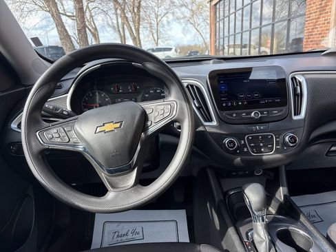 Used 2023 Chevrolet Malibu LT image 23