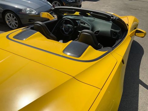 Used 2014 Chevrolet Corvette Stingray Convertible w/ 2LT Preferred Equipment Group RWD image 22