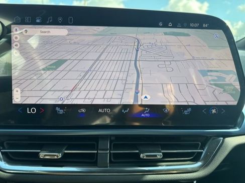 New 2026 Chevrolet Equinox EV LT image 23