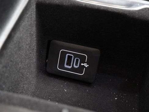 Used 2025 Maserati Grecale GT image 27