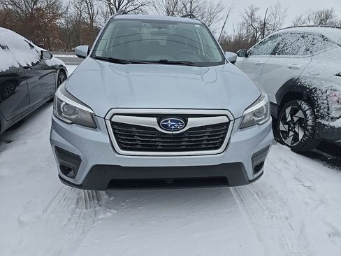 Used 2019 Subaru Forester Premium image 18
