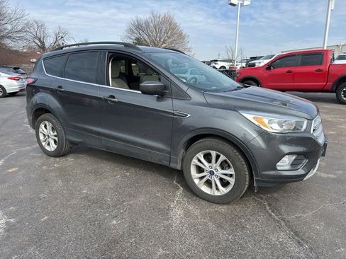 Used 2018 Ford Escape SE image 14