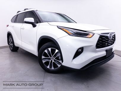 Used 2021 Toyota Highlander XLE