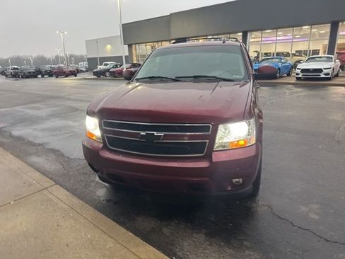 Used 2008 Chevrolet Suburban LT image 4