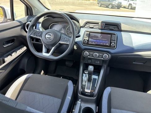 Used 2025 Nissan Versa SV FWD image 13