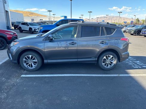 Used 2018 Toyota RAV4 XLE w/ Convenience Package AWD/4WD image 1