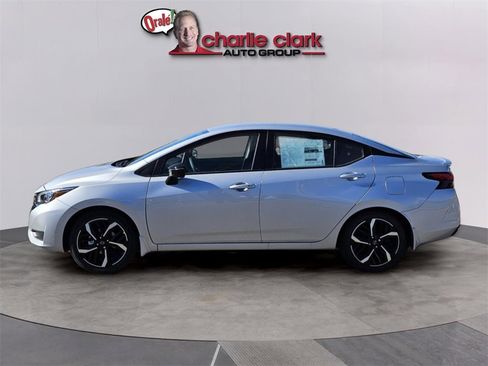 New 2025 Nissan Versa SR w/ Trunk Package image 3