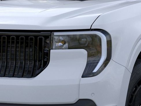 New 2026 Ford Maverick Lobo AWD/4WD image 19