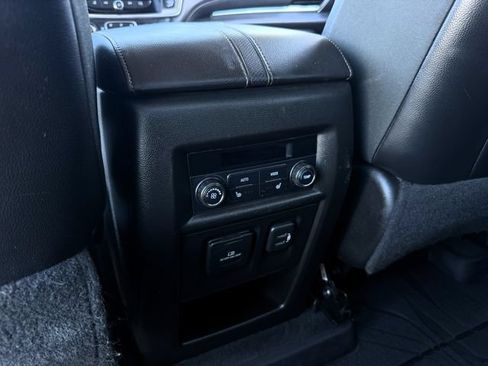 Used 2018 Chevrolet Traverse Premier w/ LPO, 'HIT The Road' Package FWD image 20