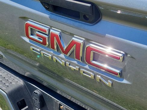 Used 2023 GMC Canyon AT4 w/ AT4 Premium Package image 9