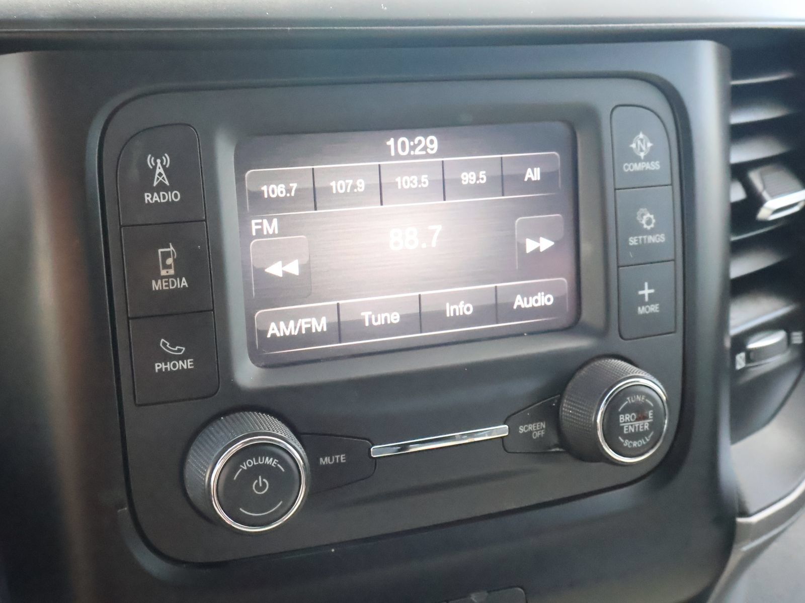 Used 2022 RAM 5500 Tradesman w/ Chrome Appearance Group AWD/4WD image 42