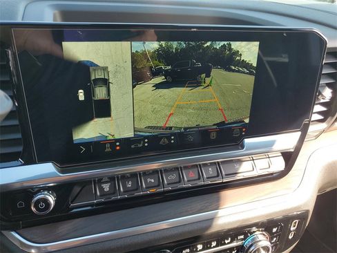 New 2025 GMC Sierra 2500 SLT w/ SLT Premium Package image 31