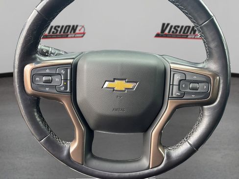 Used 2022 Chevrolet Silverado 2500 High Country w/ Technology Package image 25