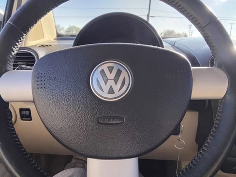 Used 2007 Volkswagen Beetle Coupe w/ Package 2 image 13