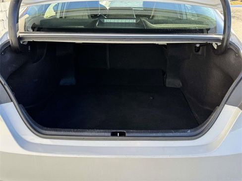 Used 2023 Toyota Camry SE image 15