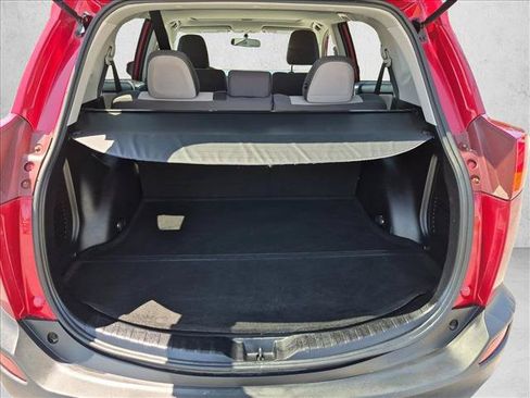 Used 2015 Toyota RAV4 XLE FWD image 6