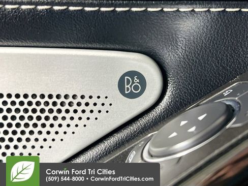 Used 2021 Ford Explorer ST w/ ST Street Pack image 13