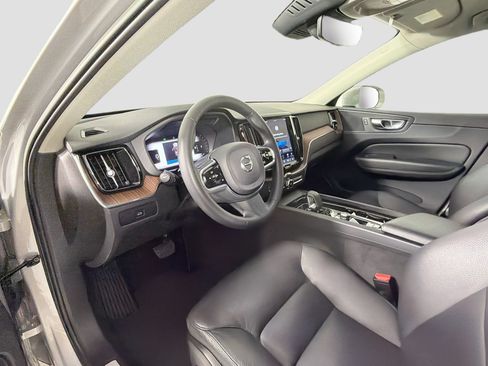 Certified 2023 Volvo XC60 B5 Plus w/ Climate Package AWD/4WD image 10