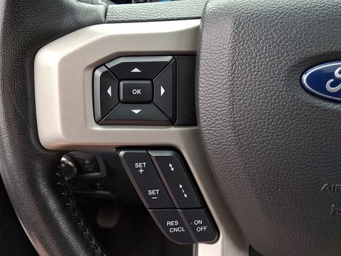 Certified 2022 Ford F350 Lariat w/ Tremor Off-Road Package AWD/4WD image 29