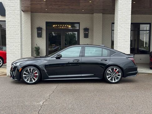 Used 2022 Cadillac CT5 V Blackwing RWD image 6