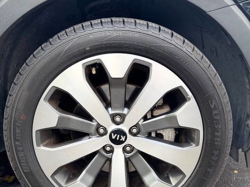 Used 2021 Kia Telluride S image 33