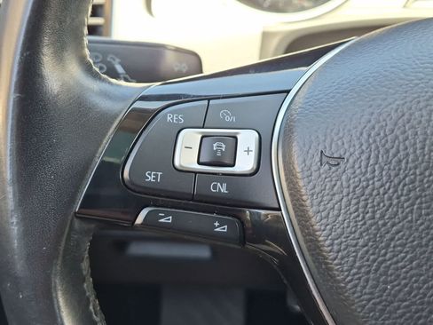 Used 2018 Volkswagen Atlas SEL FWD image 26