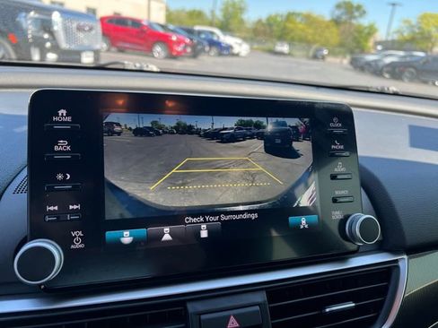 Used 2019 Honda Accord Sport image 21