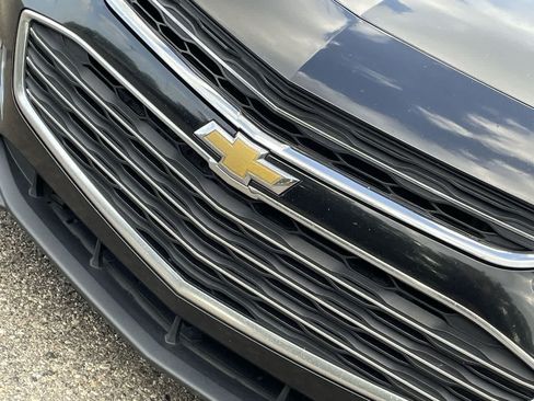 Used 2018 Chevrolet Malibu LT FWD image 30