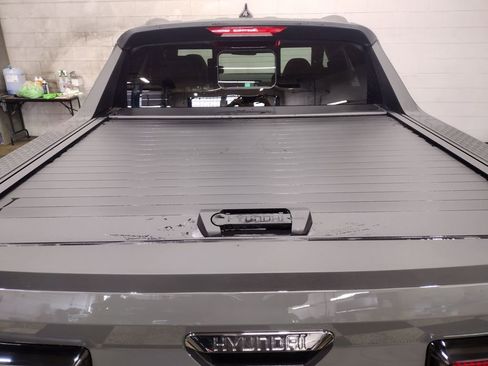 New 2025 Hyundai Santa Cruz Limited image 16