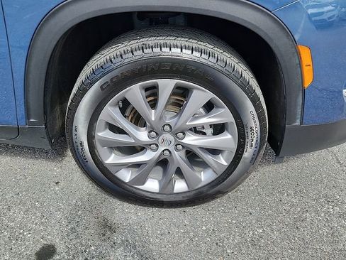 Certified 2025 Buick Enclave Preferred image 8