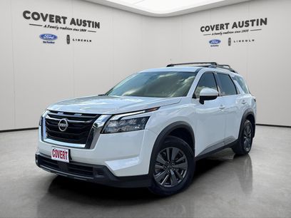 Used 2024 Nissan Pathfinder SV w/ Lighting Package (N92)