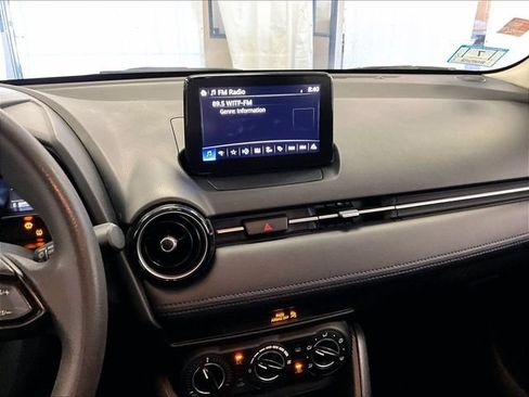 Used 2020 Toyota Yaris LE FWD image 6